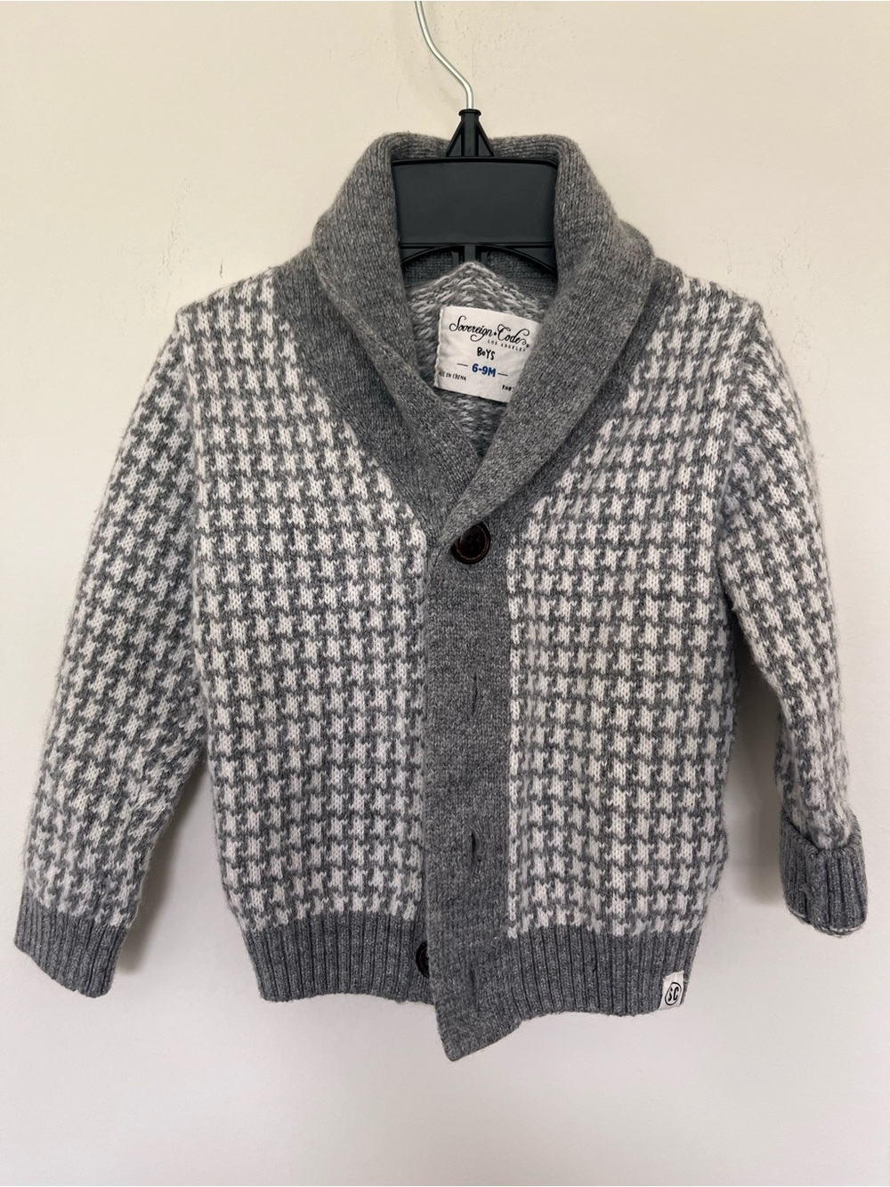 Sovereign Code Gray & White Houndstooth Shawl Collar Cardigan
